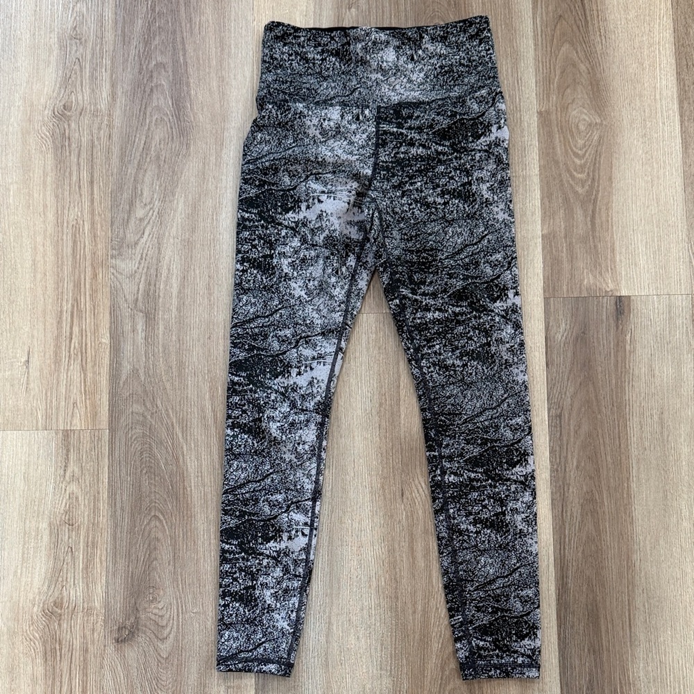 Athleta Women's Black White Elation Glades 7/8 High Rise Tight 510486 Size Small - Picture 2 of 9